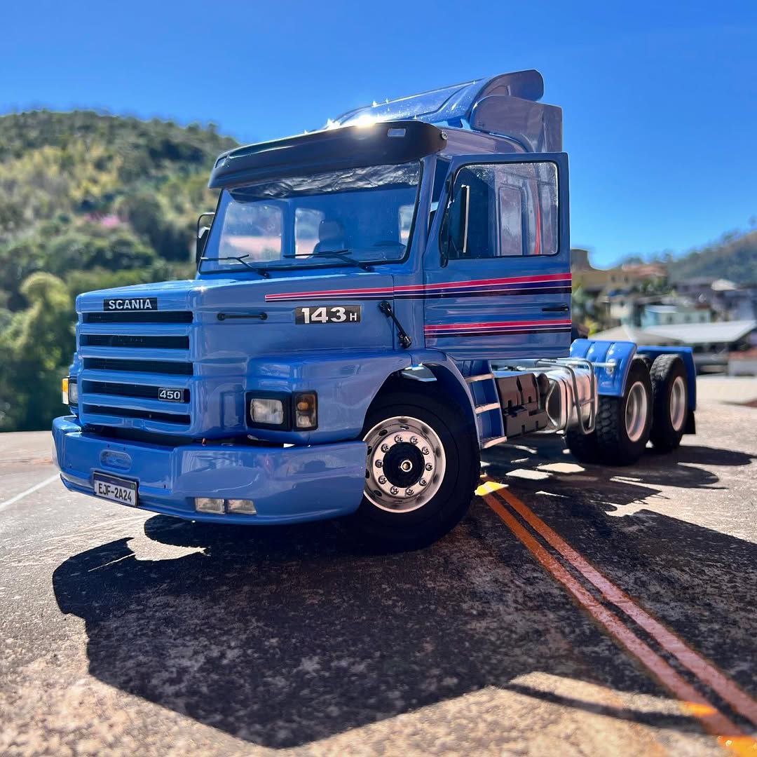 Miniatura Scania T143H Azul – Escala 1/24